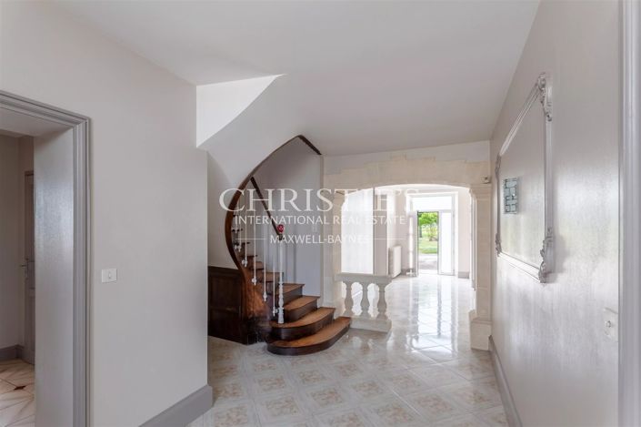 Image No.10-4 Bed House for sale