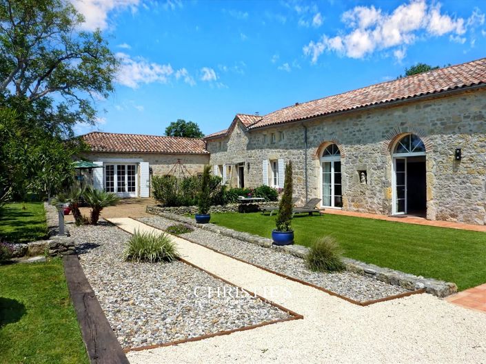 Image No.17-9 Bed House for sale