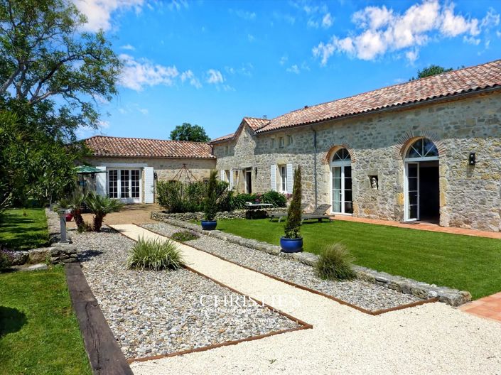 Image No.18-9 Bed House for sale