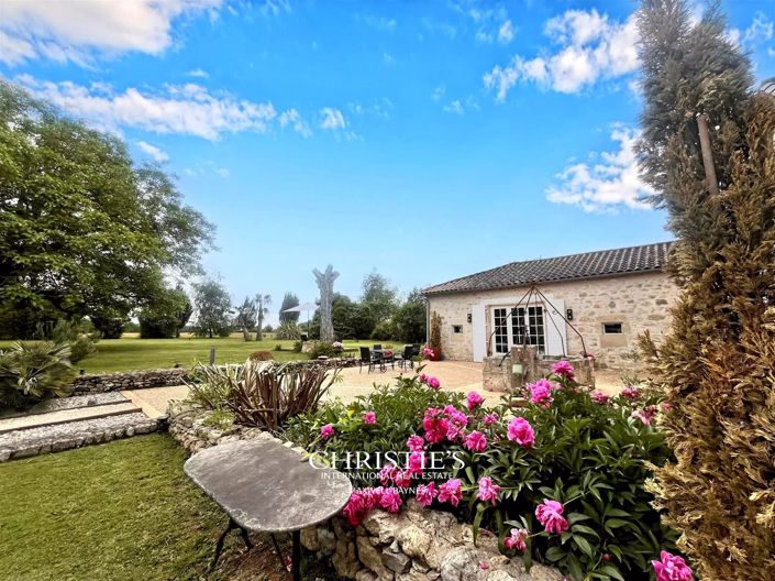 Image No.4-9 Bed House for sale
