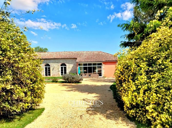 Image No.5-9 Bed House for sale