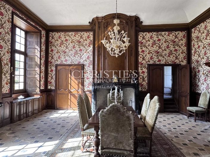 Image No.10-9 Bed House for sale