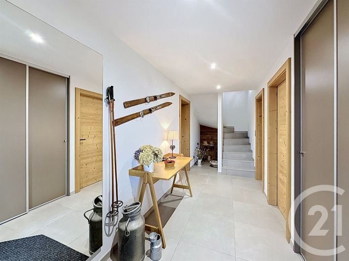 Image No.16-3 Bed House for sale