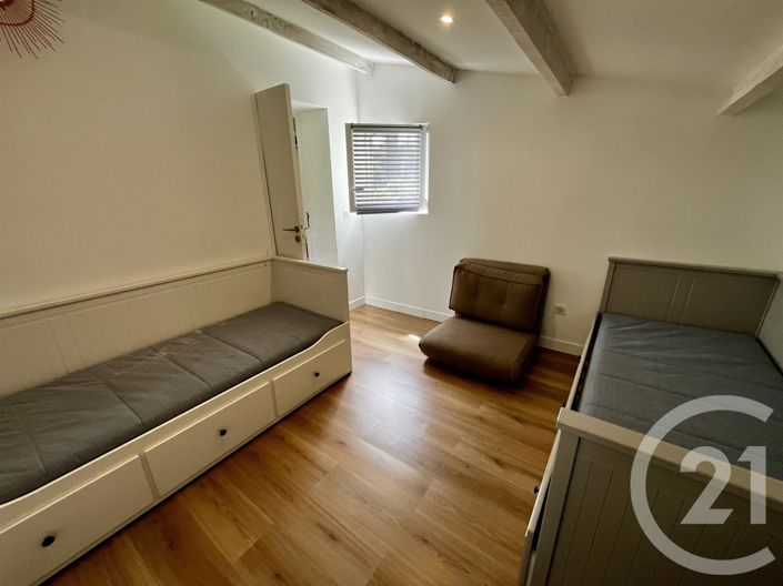 Image No.20-4 Bed House for sale