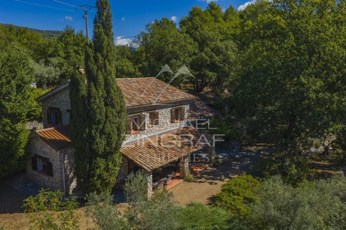 Image No.2-8 Bed House for sale