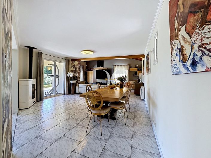 Image No.22-5 Bed House for sale