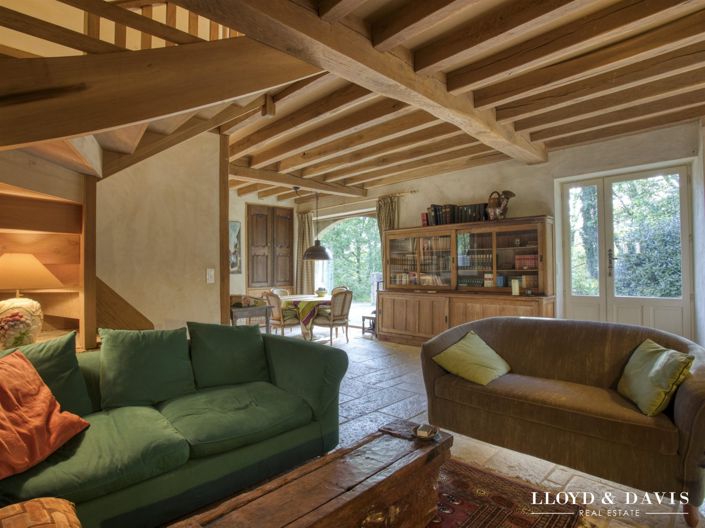 Image No.16-5 Bed House for sale