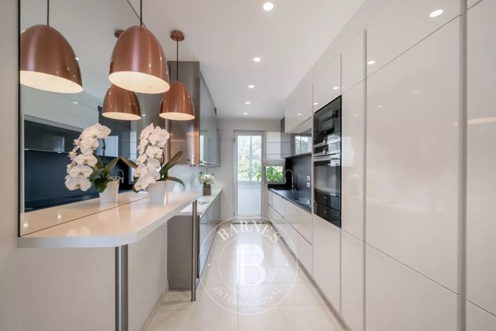Image No.7-5 Bed Apartment for sale