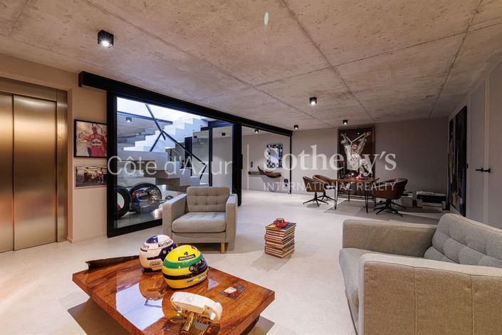 Image No.9-3 Bed Property for sale