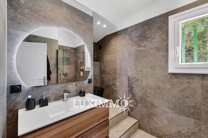 Image No.13-5 Bed House for sale