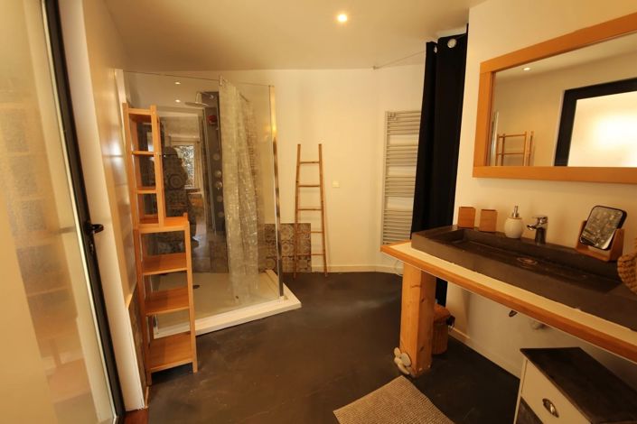Image No.20-2 Bed House for sale