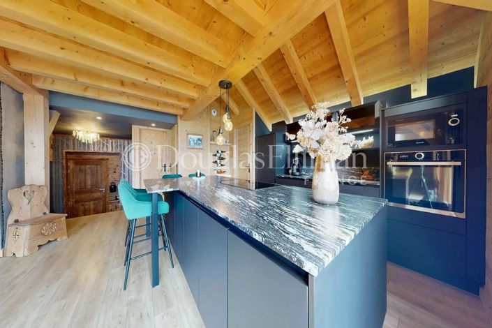 Image No.10-3 Bed Apartment for sale