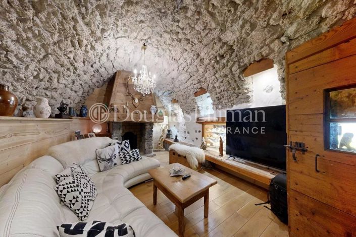 Image No.13-4 Bed Apartment for sale