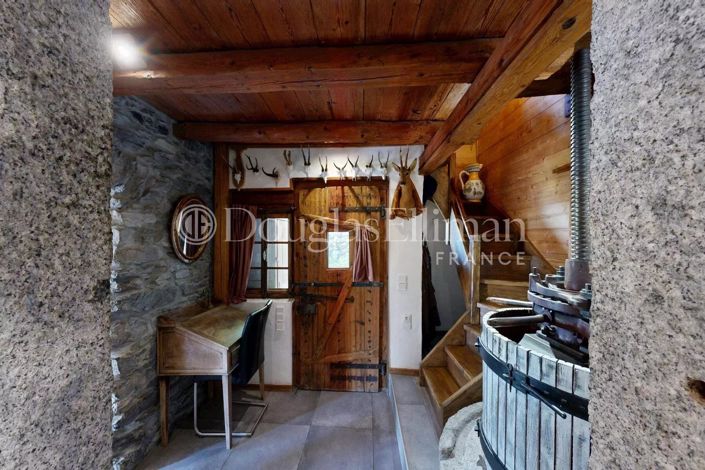 Image No.17-4 Bed Apartment for sale