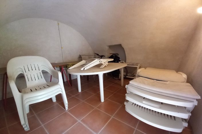 Image No.12-3 Bed House for sale