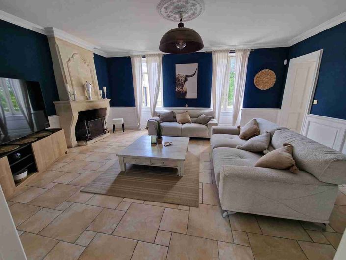 Image No.16-10 Bed House for sale
