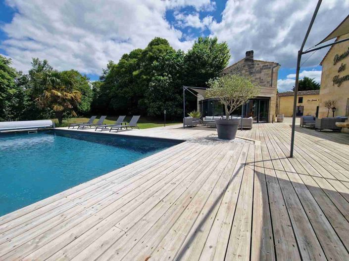 Image No.7-10 Bed House for sale