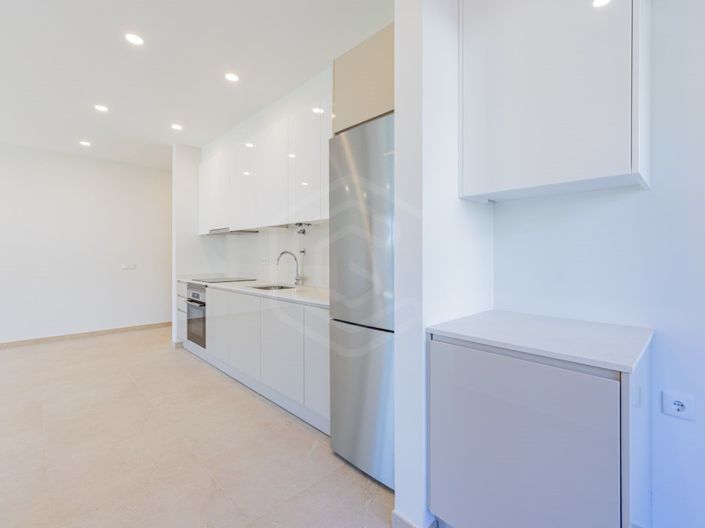 Image No.11-3 Bed Apartment for sale