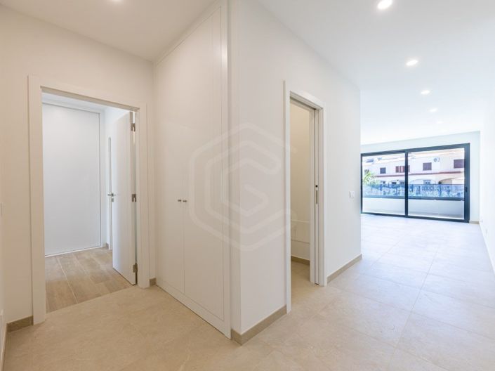 Image No.12-3 Bed Apartment for sale