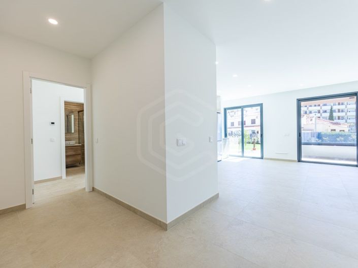 Image No.14-3 Bed Apartment for sale