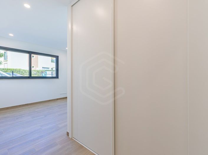 Image No.17-3 Bed Apartment for sale