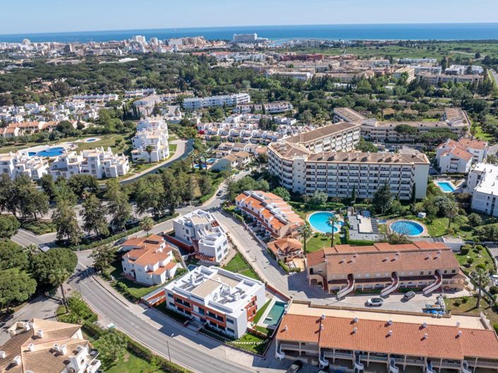 Image No.33-3 Bed Apartment for sale