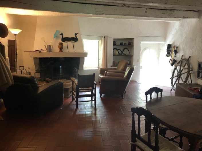 Image No.16-6 Bed House for sale