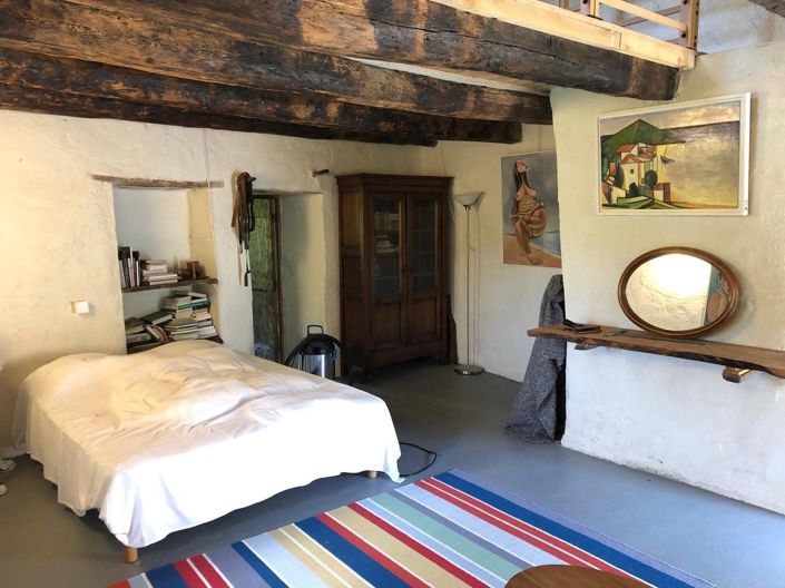 Image No.17-6 Bed House for sale