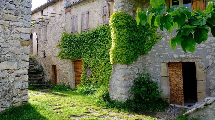 Image No.6-6 Bed House for sale