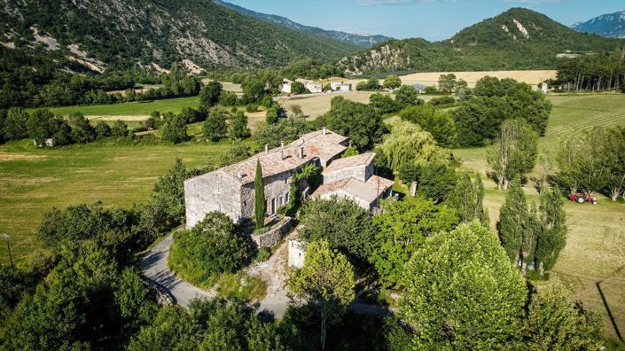 Image No.8-6 Bed House for sale