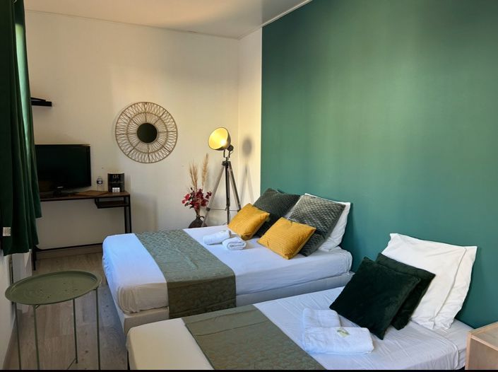 Image No.3-11 Bed House for sale