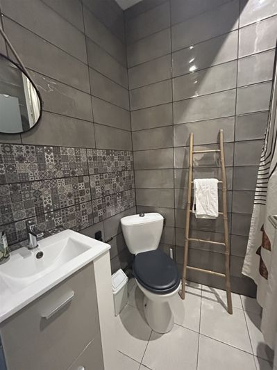 Image No.8-11 Bed House for sale