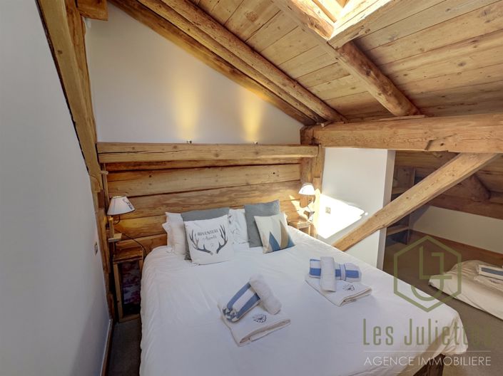 Image No.18-10 Bed House for sale