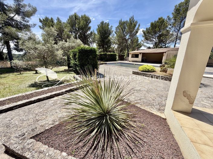 Image No.9-3 Bed House for sale