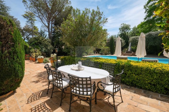 Image No.17-5 Bed House for sale