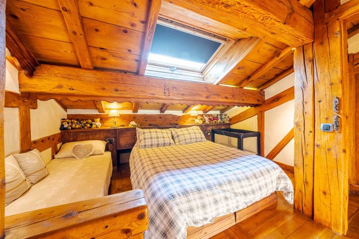 Image No.21-6 Bed Property for sale