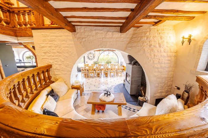 Image No.36-6 Bed Property for sale