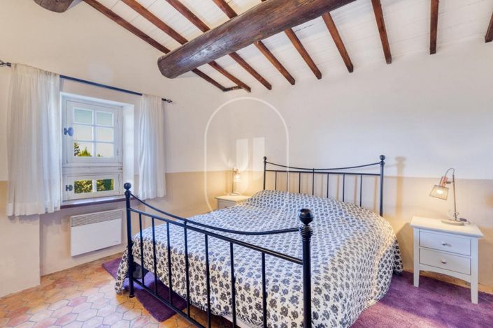 Image No.12-7 Bed House for sale