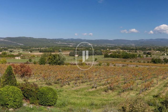 Image No.8-7 Bed House for sale