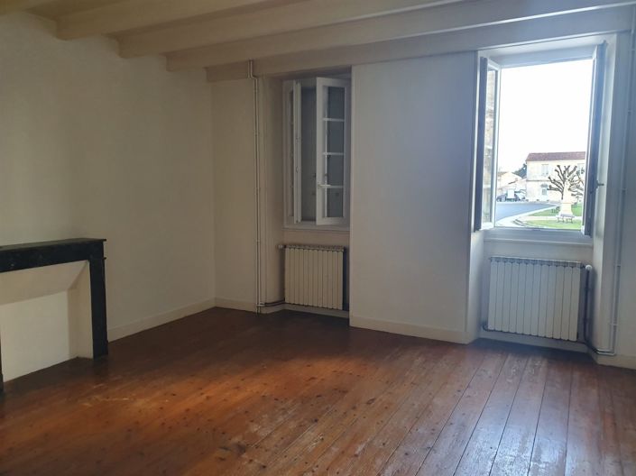 Image No.28-6 Bed House for sale