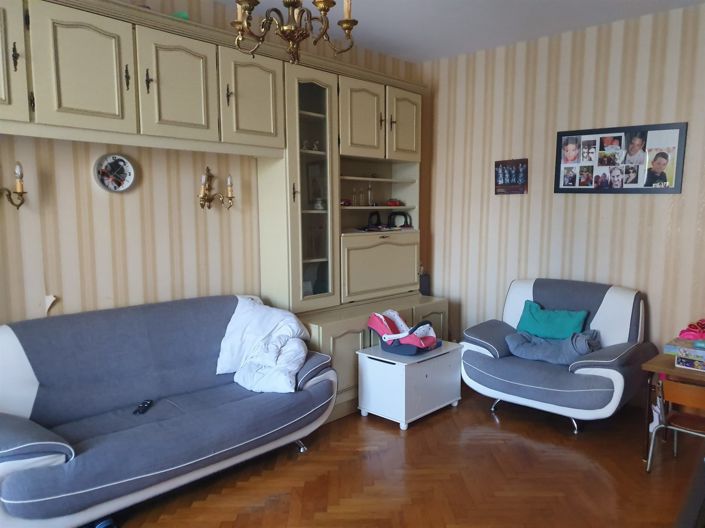 Image No.5-6 Bed House for sale