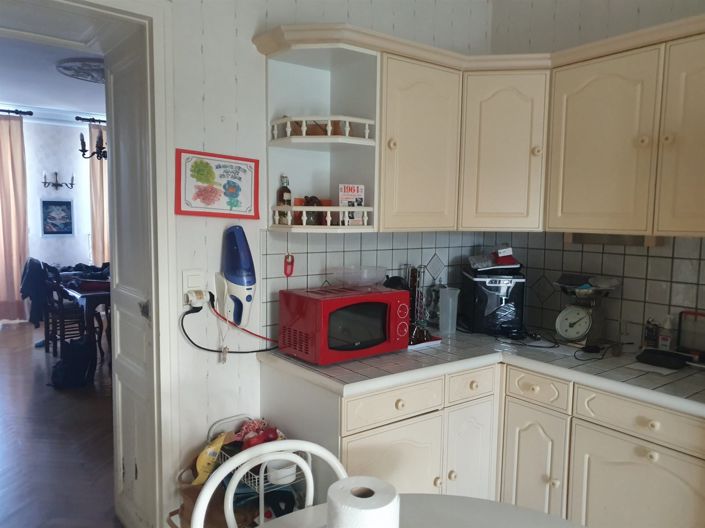 Image No.8-6 Bed House for sale