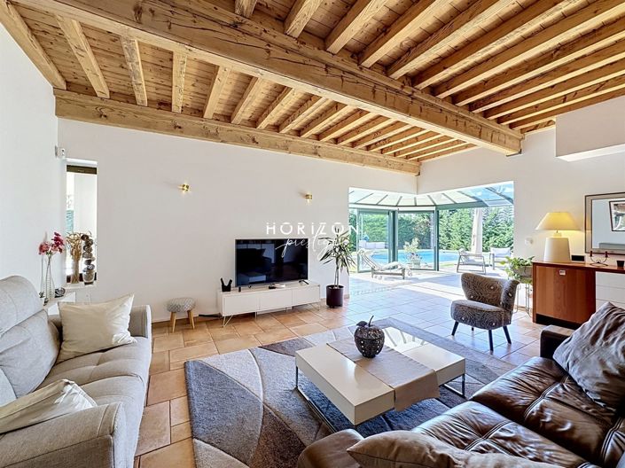 Image No.13-4 Bed Property for sale