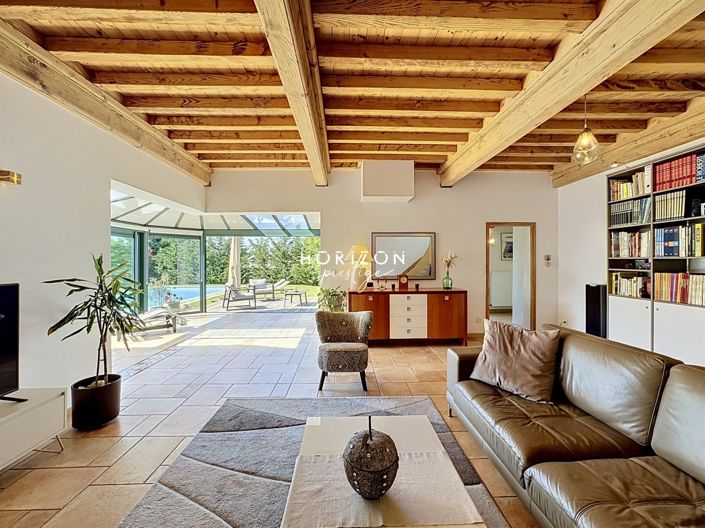 Image No.14-4 Bed Property for sale