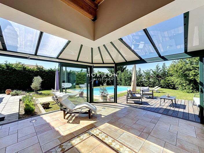 Image No.2-4 Bed Property for sale