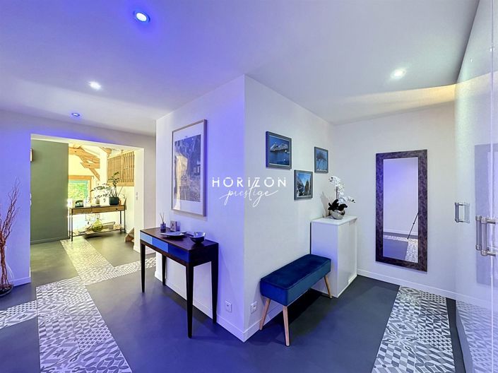 Image No.30-4 Bed Property for sale