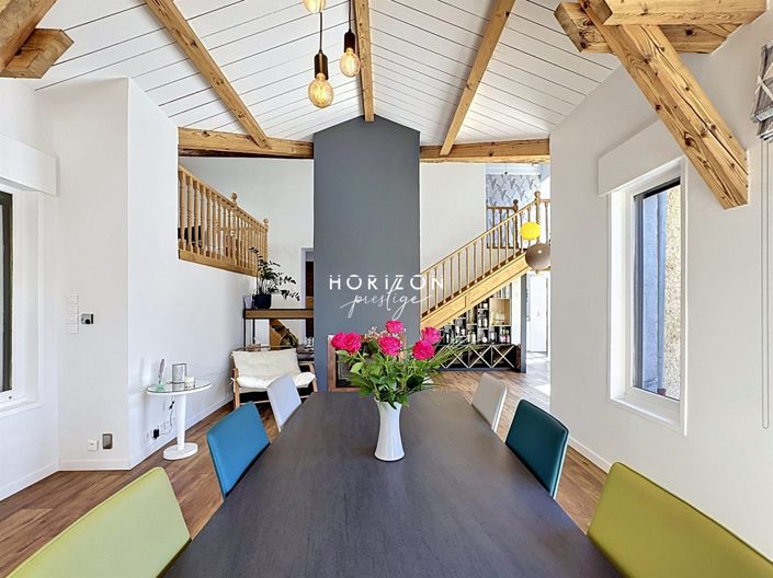Image No.5-4 Bed Property for sale