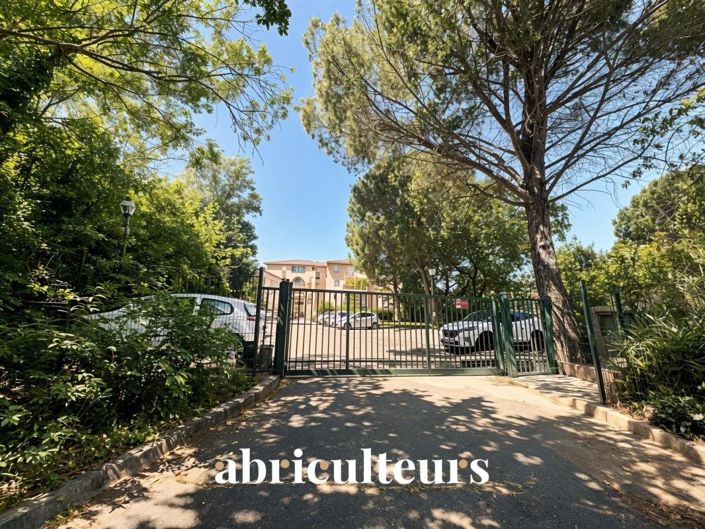 Image No.20-3 Bed Apartment for sale