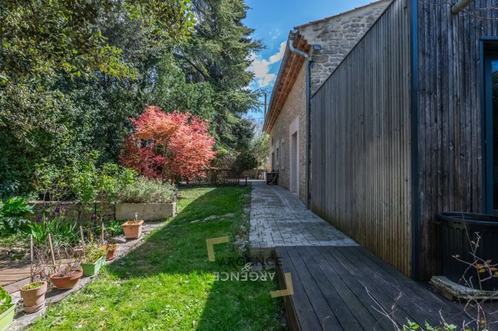 Image No.11-3 Bed House for sale