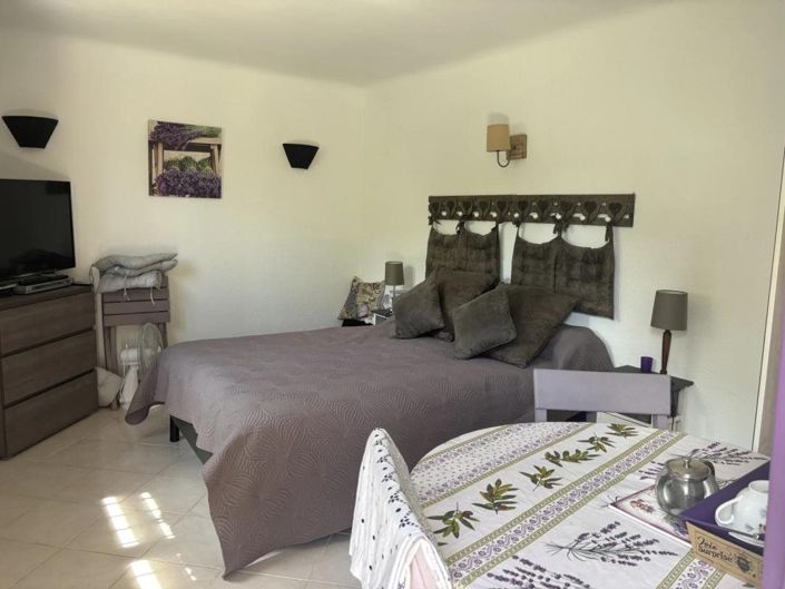 Image No.11-3 Bed House for sale